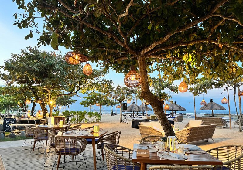 Toya Beach Bar and Grill - Sofitel Bali Nusa Dua Beach Resort